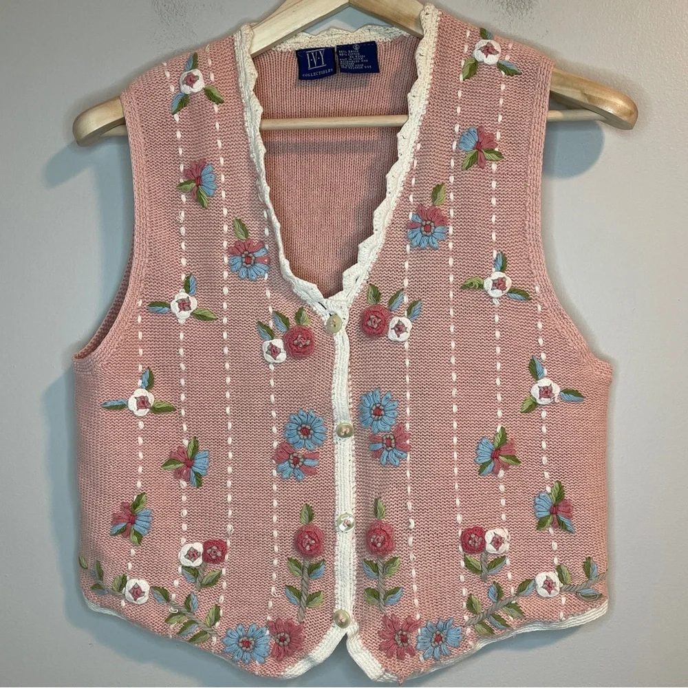 Vintage IVY Floral Embroidered Pink Knit Vest - Picture 1 of 5